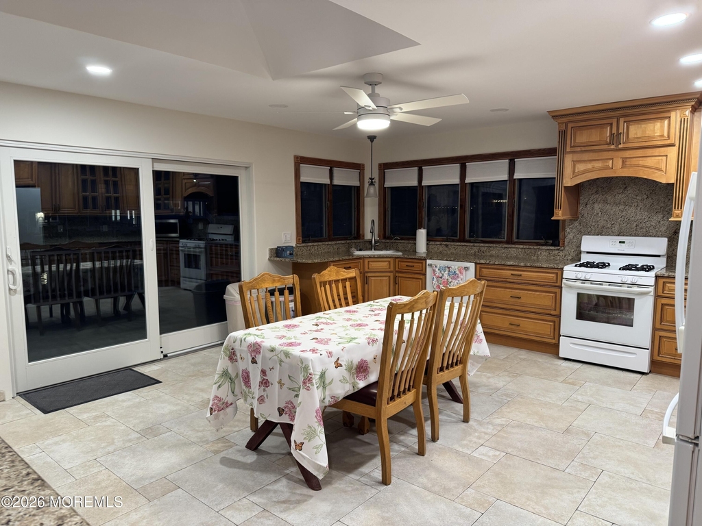 31 Navarra Drive - Photo 8