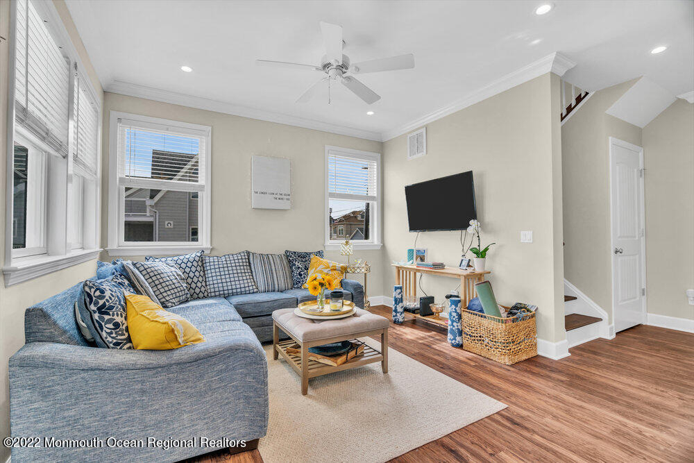 368 1st Avenue - Photo 10