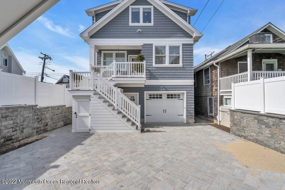 368 1st Avenue - Photo 1