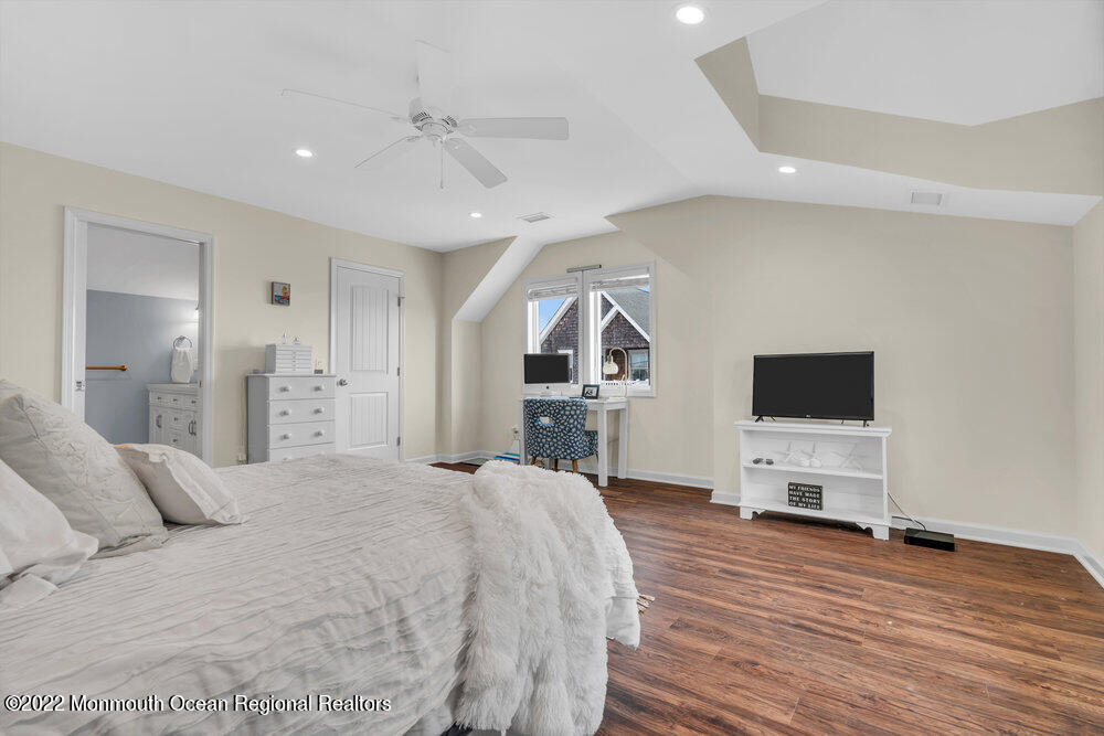 368 1st Avenue - Photo 21