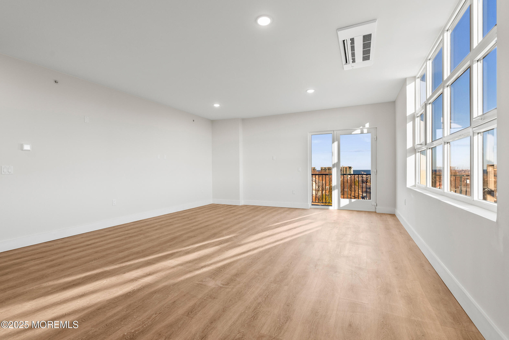 185 Morris Avenue - Photo 22