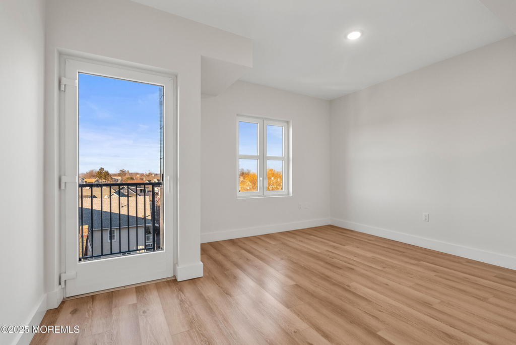 185 Morris Avenue - Photo 6