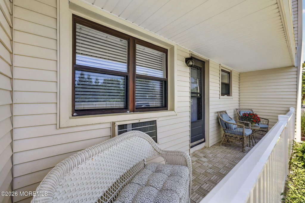 169 Wharfside Drive - Photo 2