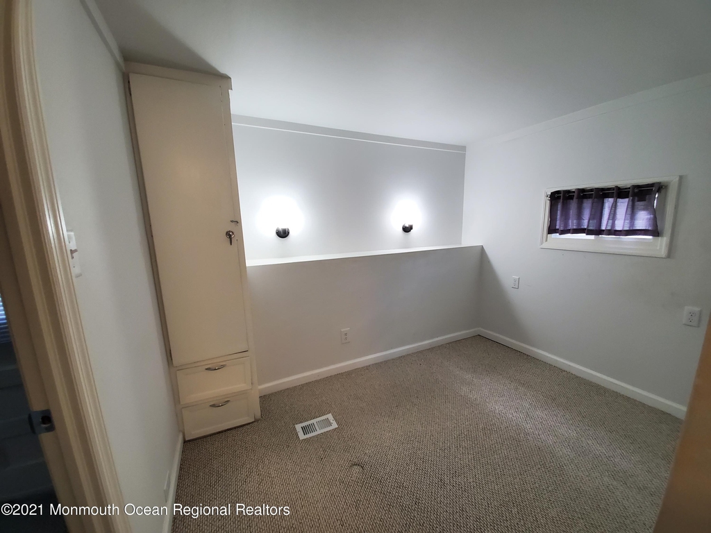 16 Leocadia Court - Photo 11