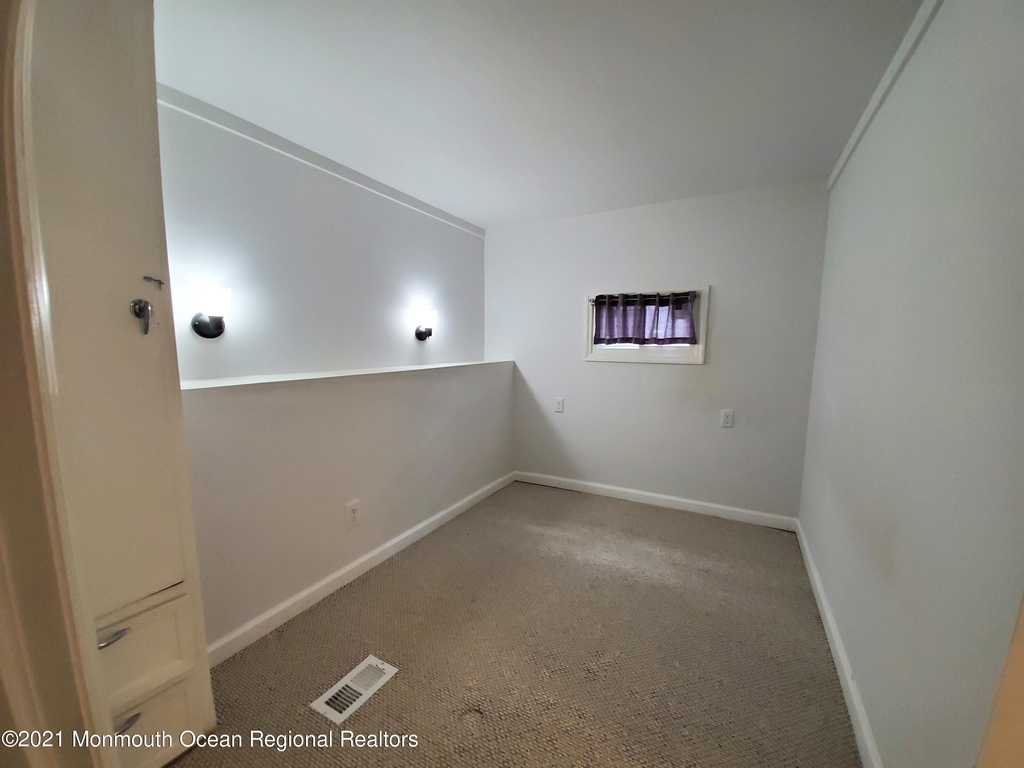 16 Leocadia Court - Photo 13