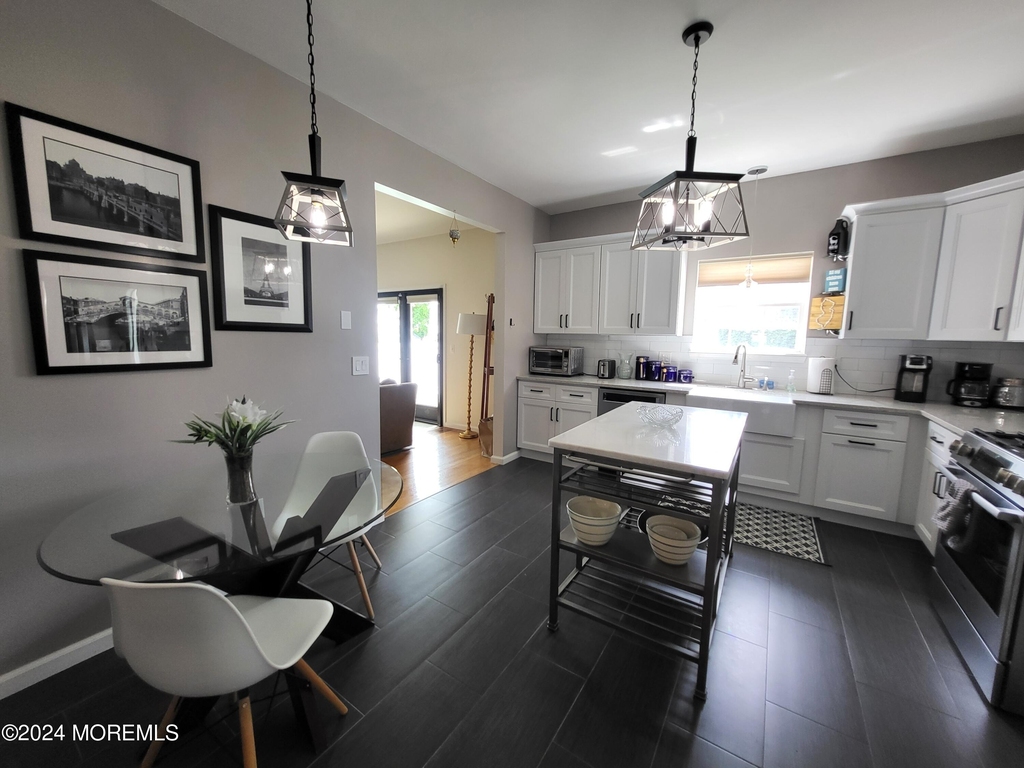 126 Elmwood Avenue - Photo 5