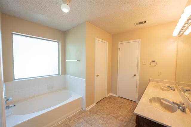 831 Ash Grove Lane - Photo 2