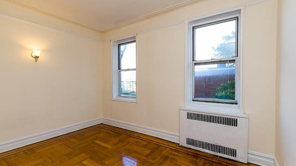 102 Albemarle Rd  - Photo 4