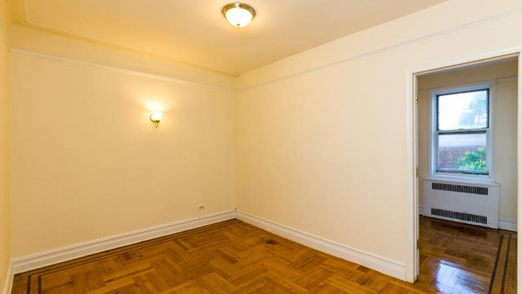 102 Albemarle Rd  - Photo 8