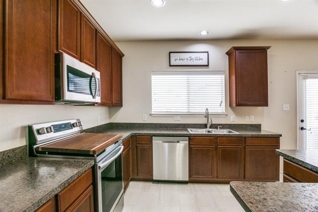 8633 Star Thistle Drive - Photo 9