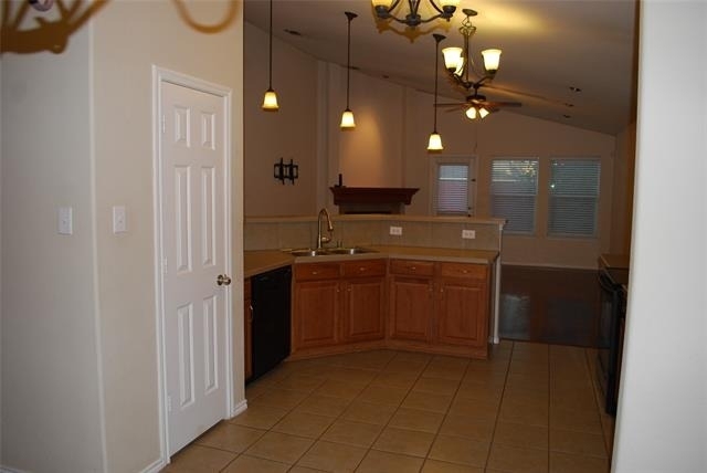 4713 Fox Sedge Lane - Photo 10