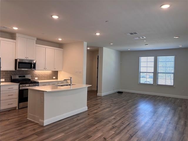 416 4th Street - Photo 3