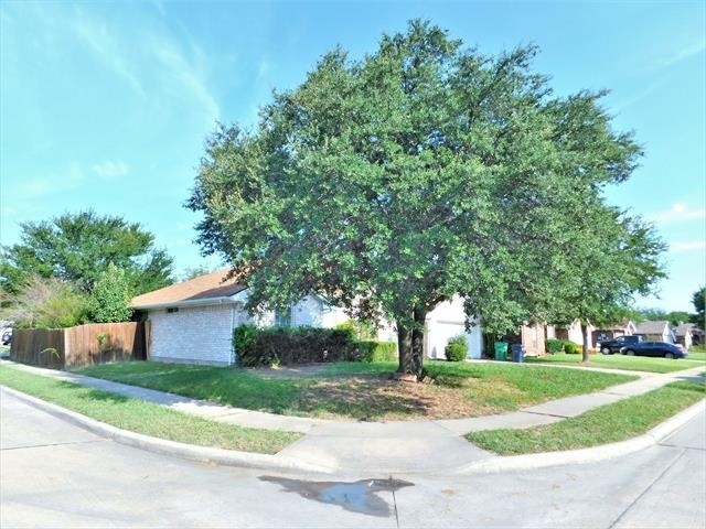 3721 Calvert Lane - Photo 1