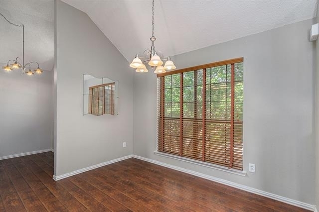 588 Lake Forest Drive - Photo 7