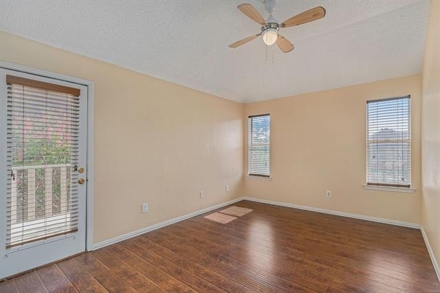 588 Lake Forest Drive - Photo 12