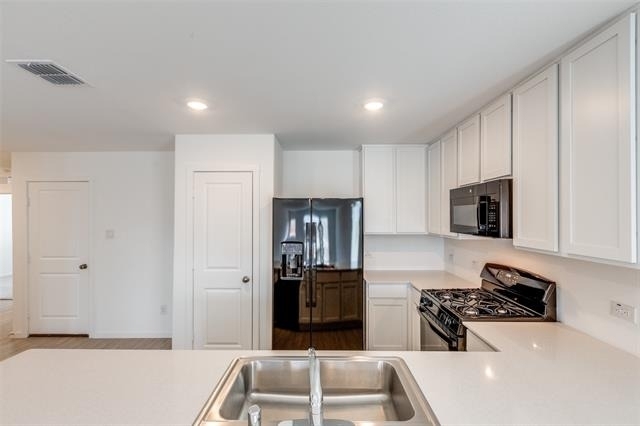9104 Grackle Place - Photo 0