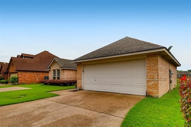 5930 River Bend Drive - Photo 2