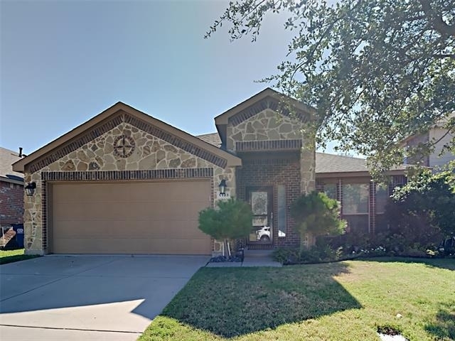 1103 Bexar Avenue - Photo 0