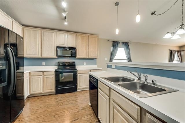 1528 Silver Spur Drive - Photo 4