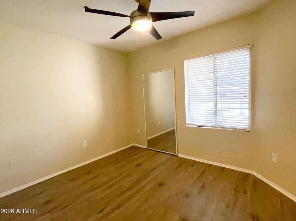 2929 W Yorkshire Drive - Photo 19