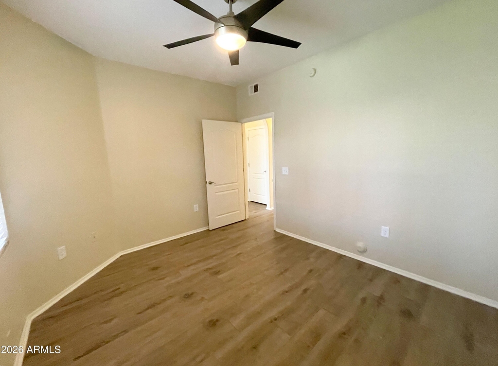 2929 W Yorkshire Drive - Photo 20