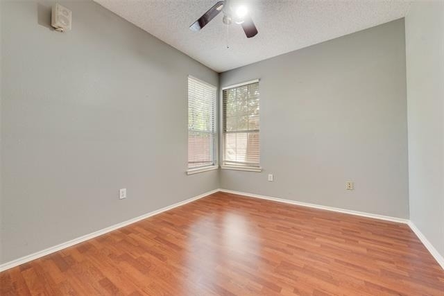 2912 Shadow Oak Court - Photo 16