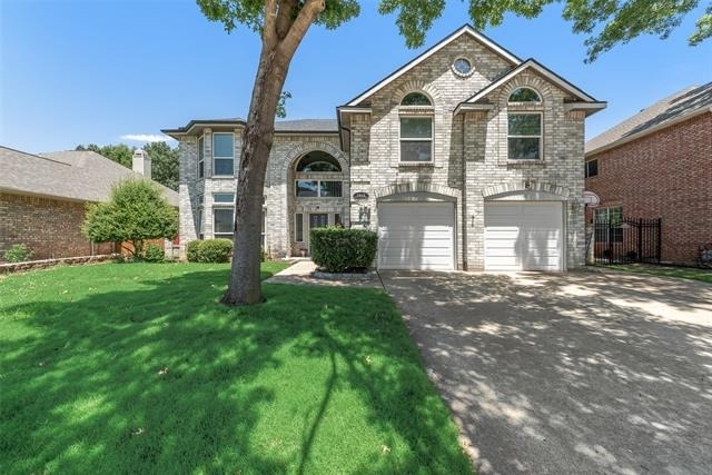 2912 Shadow Oak Court - Photo 2