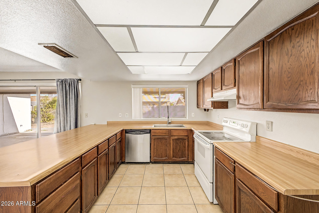 5733 W Mescal Street - Photo 15
