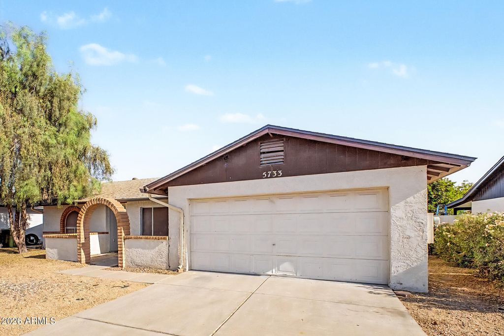 5733 W Mescal Street - Photo 3