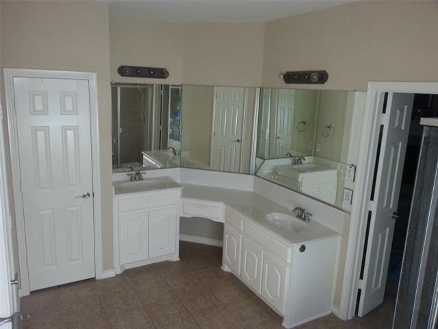 107 Pinedale Drive - Photo 0