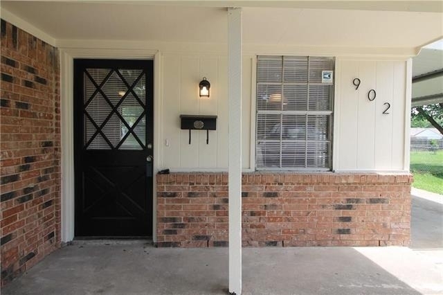 902 Lindo Drive - Photo 1