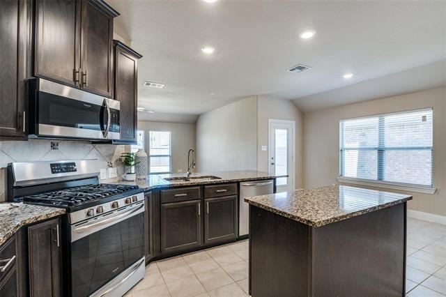16308 E Harwood Drive - Photo 3