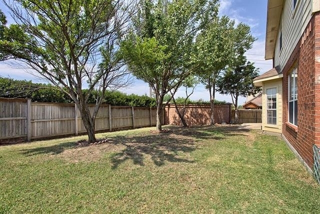 4428 Heath Court - Photo 10