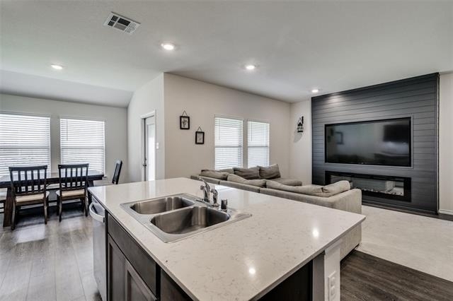 2117 Croton Avenue - Photo 5
