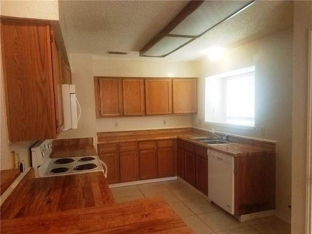 2425 Inverness Drive - Photo 5