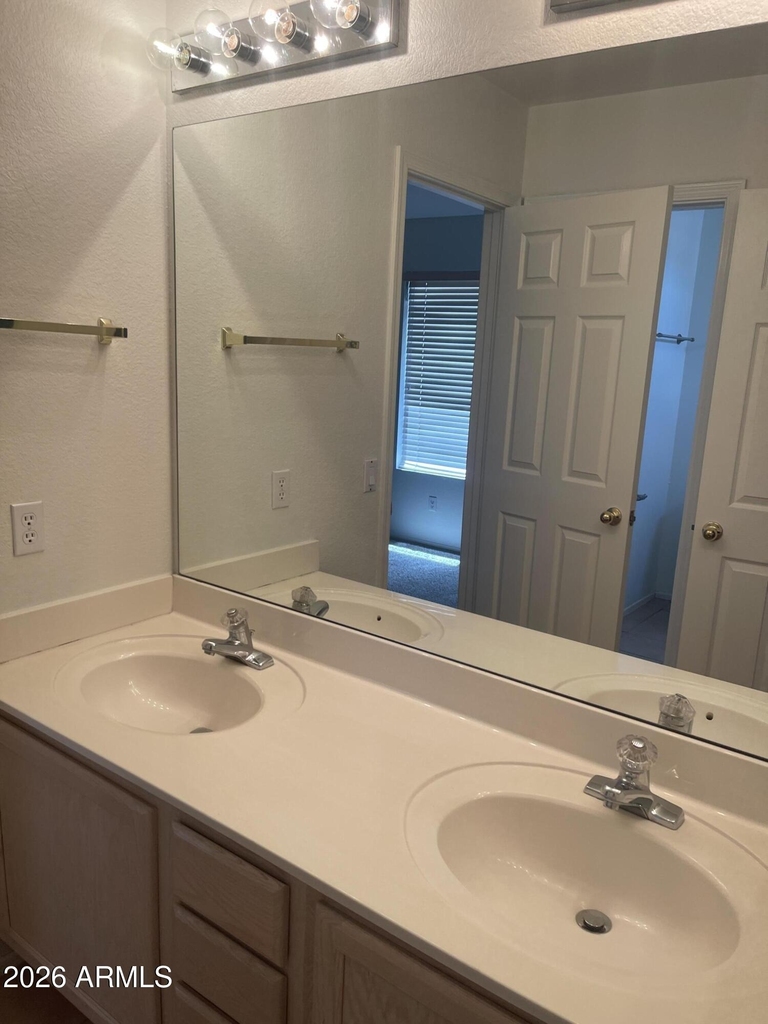 4727 E Goldfinch Gate Lane - Photo 8