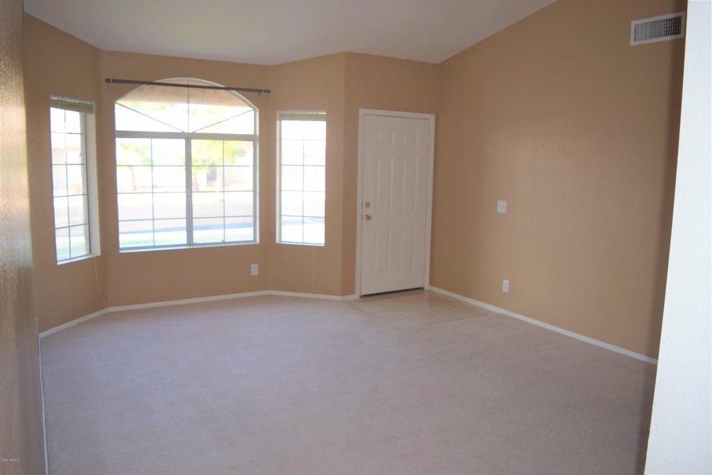 13323 E Butler Street - Photo 2
