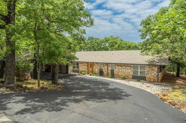 3417 Shady Oaks Drive - Photo 0