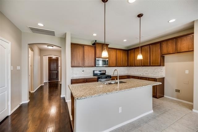 1801 Meadow Trail Lane - Photo 4