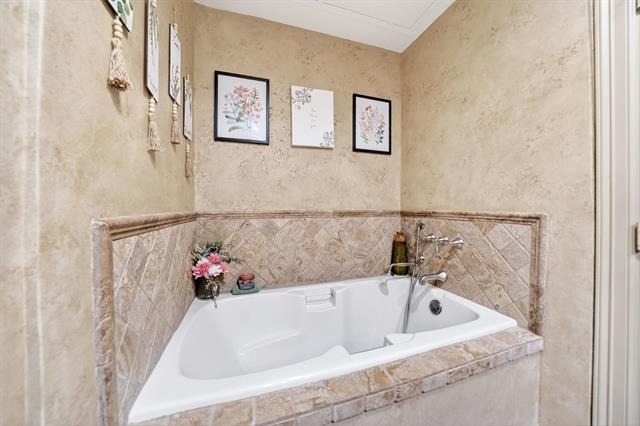 5055 Addison Circle - Photo 8
