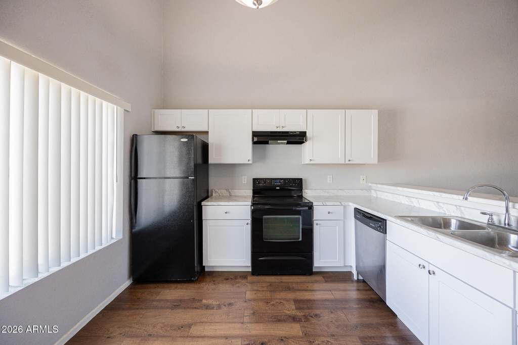 4828 W Orangewood Avenue - Photo 9