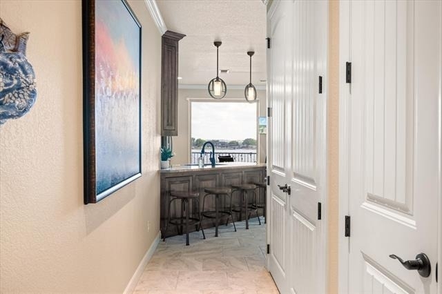 401 E Pearl Street - Photo 1