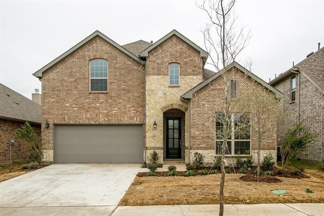 2212 Long Park Avenue - Photo 0