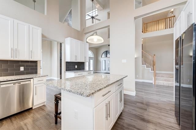 2420 Fawkes Lane - Photo 14