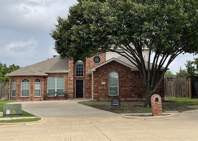 1614 N Timber Brook Drive - Photo 1