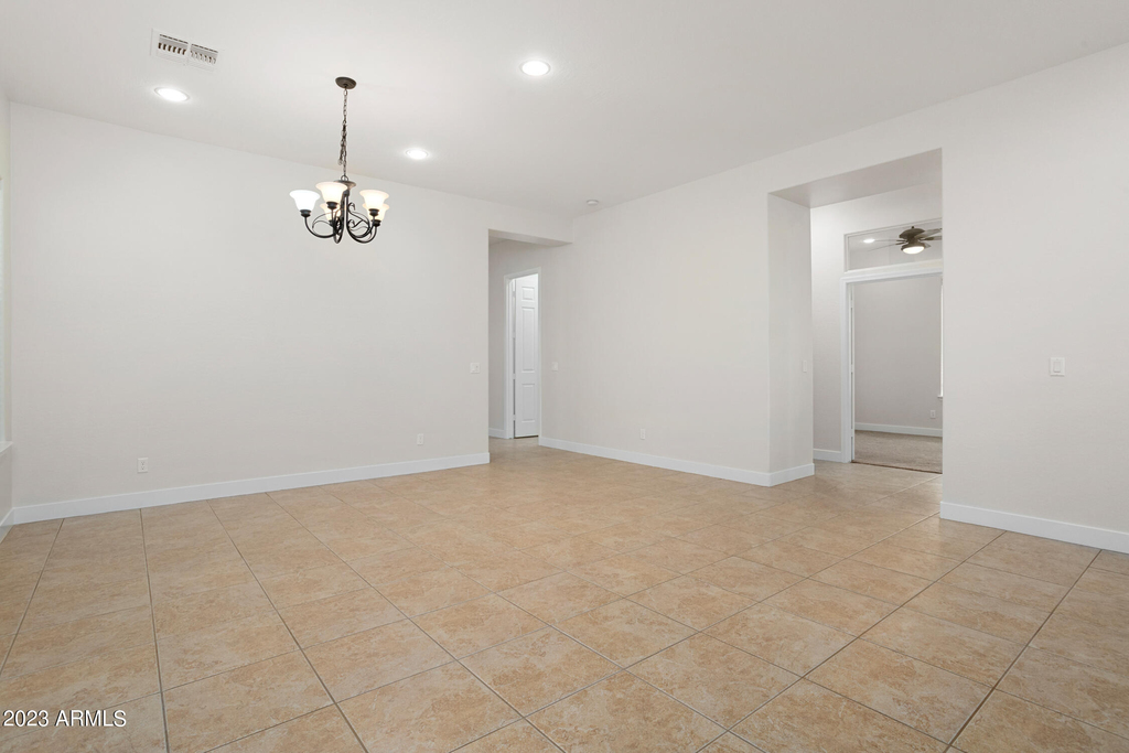 4398 N Jackson Court - Photo 4