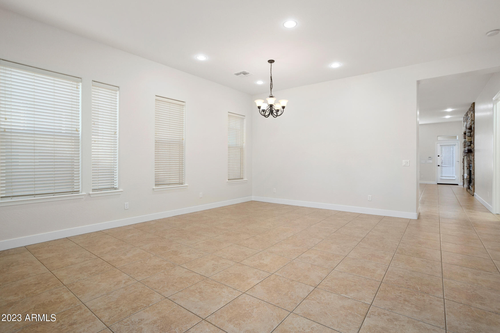 4398 N Jackson Court - Photo 3