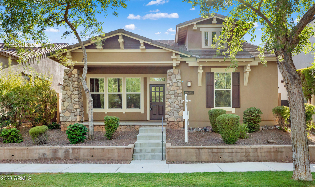4398 N Jackson Court - Photo 0