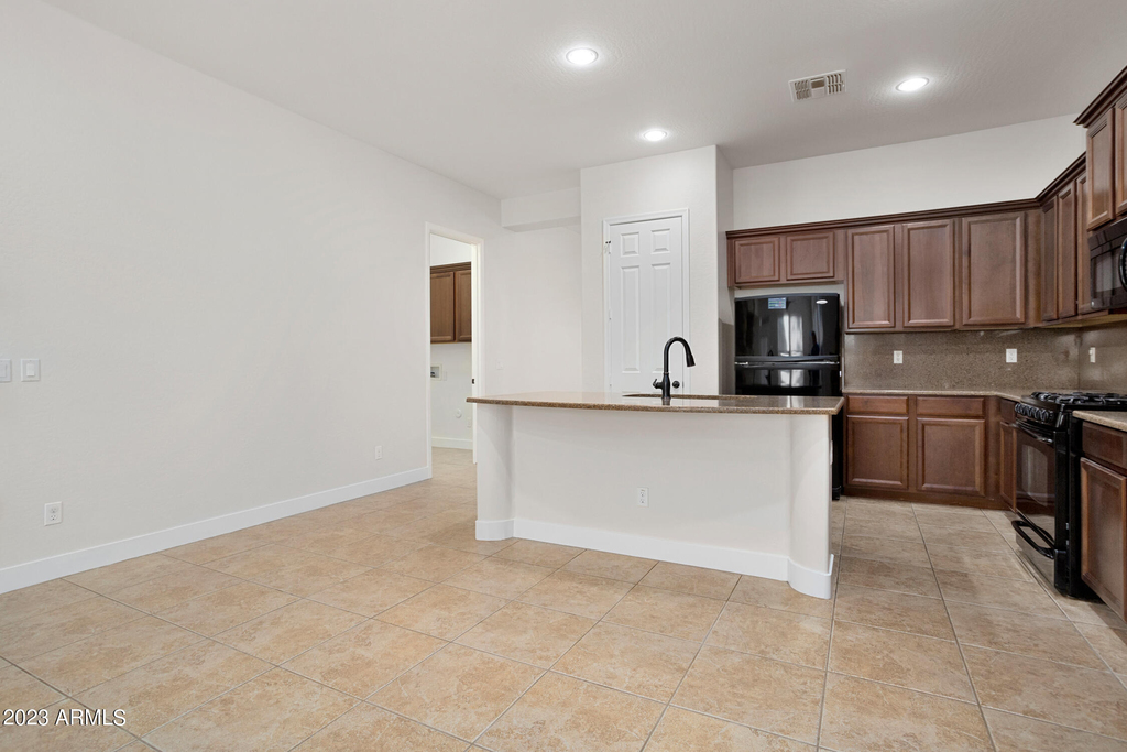 4398 N Jackson Court - Photo 11