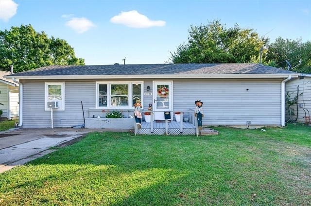 2321 N Shannon Street - Photo 0